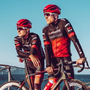 Rennrad-Team von Leeze auf Mallorca - Rote Radler