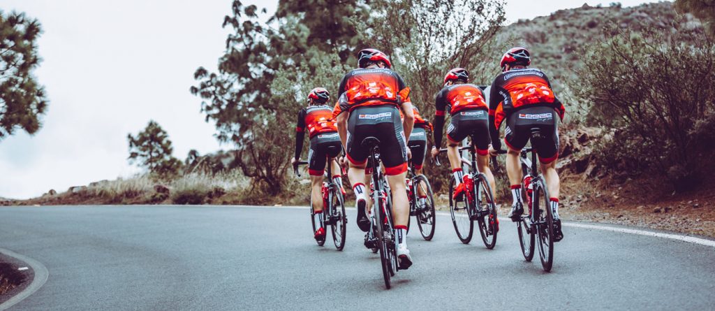 Leeze Rennrad-Team auf Mallorca unterwegs - im DOWE Trikot