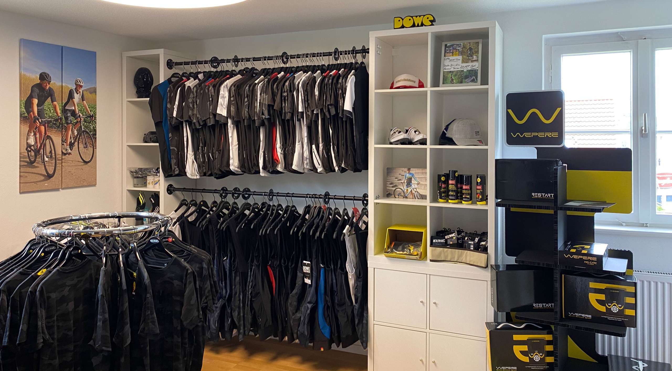 DOWE Sportswear Outlet 4.jpg