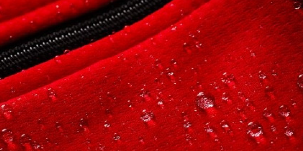 Material DOWE Sportswear - Wasserperlen