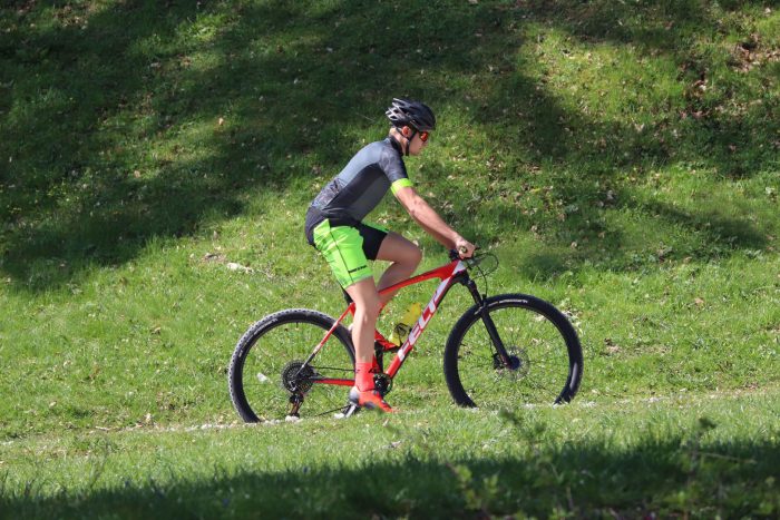 Radler mit Dowe Sportswear Race/Allround-Bikeshort "Neon"