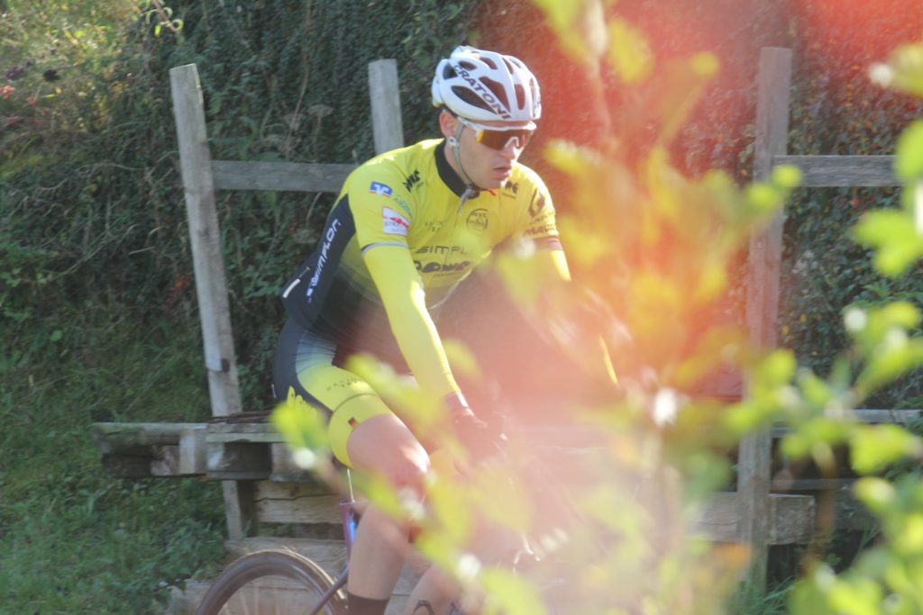 DOWE SPortswear-Team DOWE Simplon-cross-im-park-2