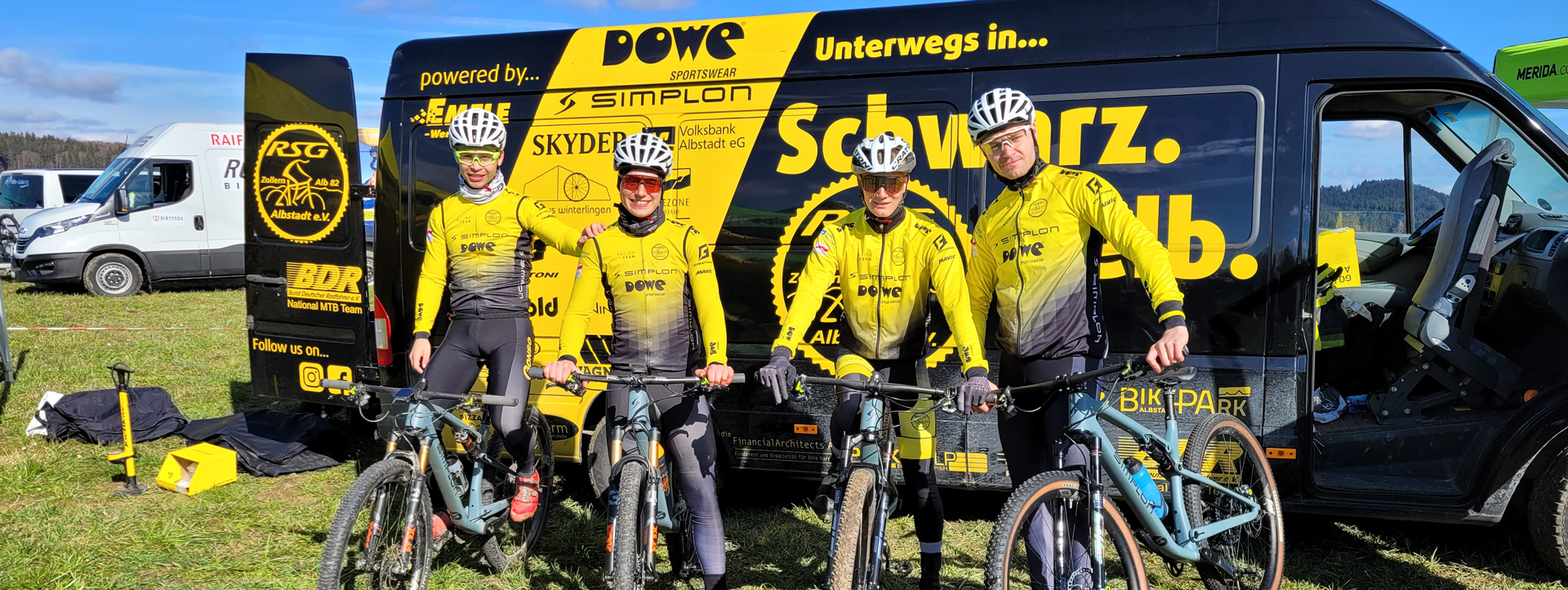 Team DOWE Simplon: Saisonstart für RSG-Biker im Matsch