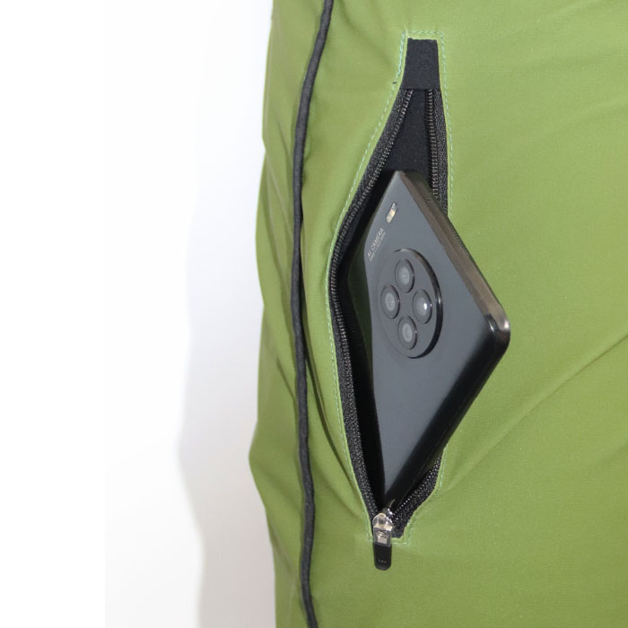 DOWE Sportswear Race Short - Olive - Seitentasche mit Reißverschluss und Mobiltelefon darin