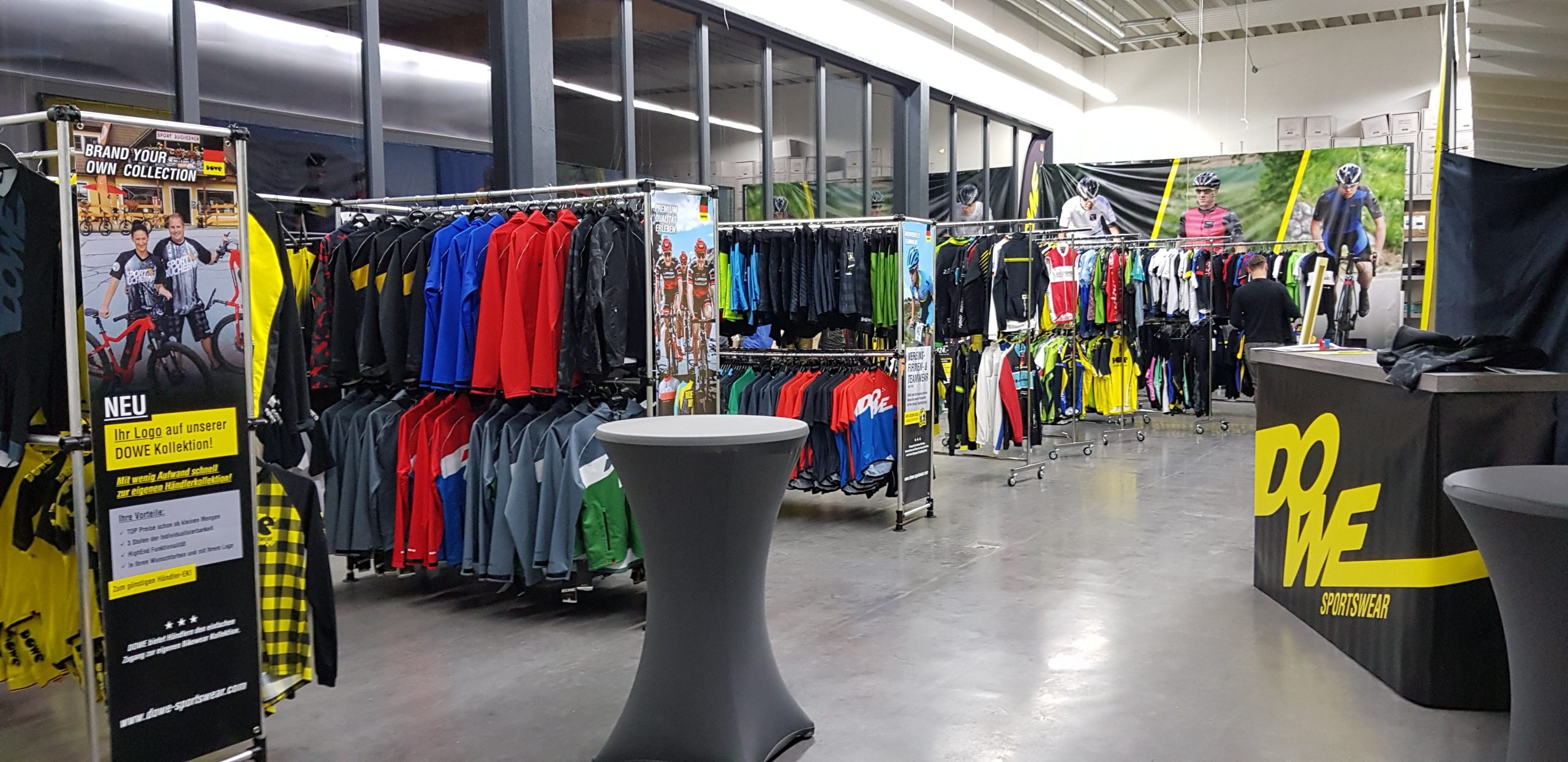 GROßER OUTLET WERKSVERKAUF
