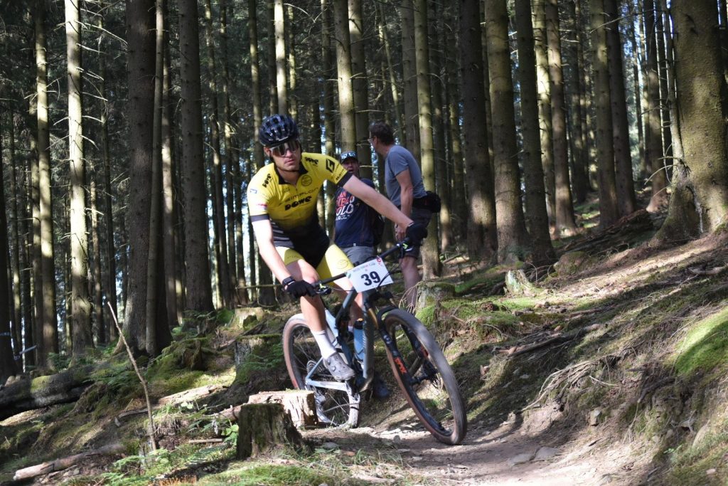 Dowe-Sportswear-Simplon-Mountainbike-Bundesliga-