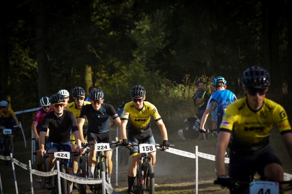 Dowe-Sportswear-Simplon-Mountainbike-Bundesliga