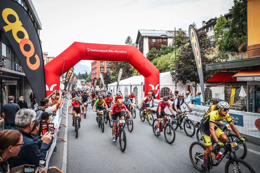 Dowe-sportswear-johannes-keller-Nationalpark-Bike-Marathon-ziel