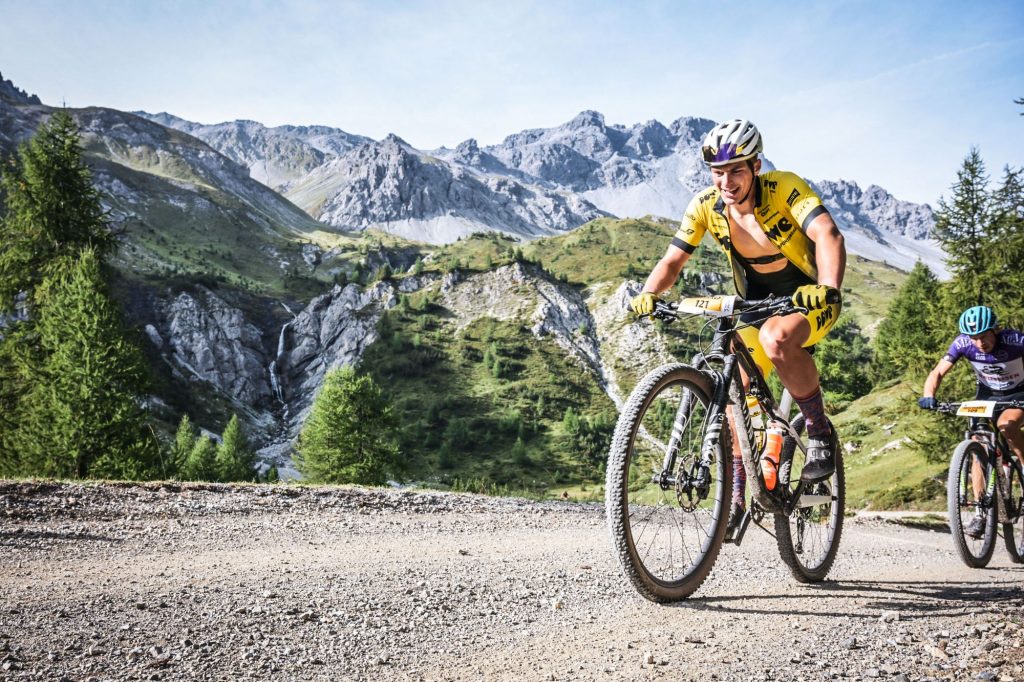 Dowe-sportswear-johannes-keller-Nationalpark-Bike-berge