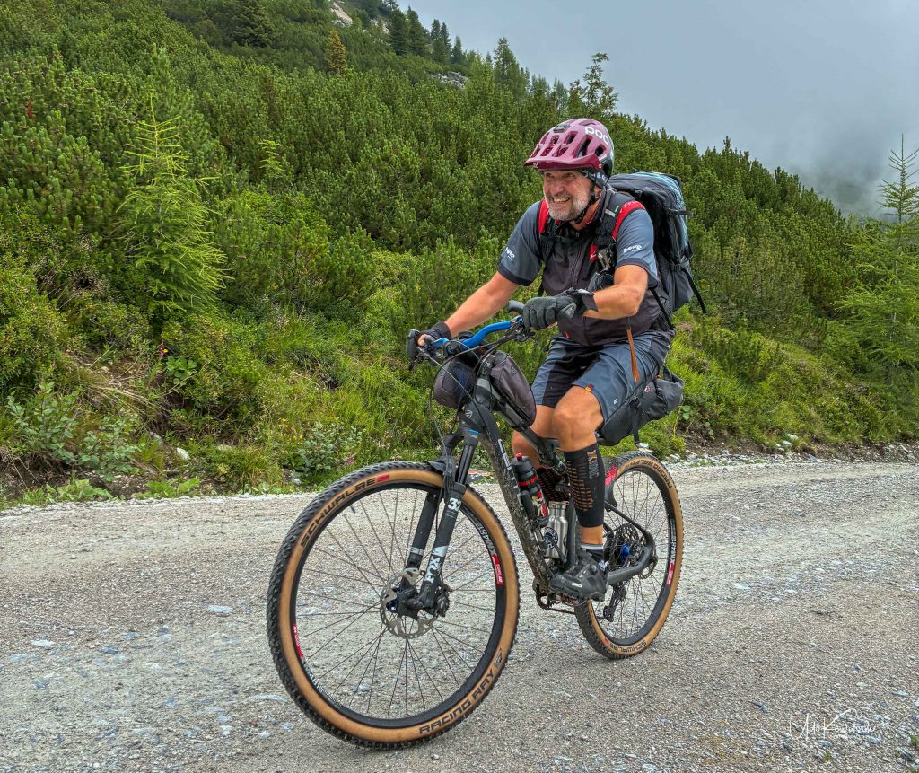 0100cb6c-9543-4c37-afc1-02daa875487e