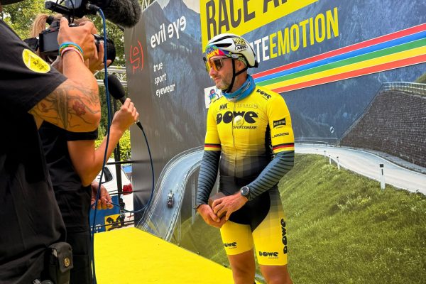 dowe-sportswear-falko-kunze-race-around-austria