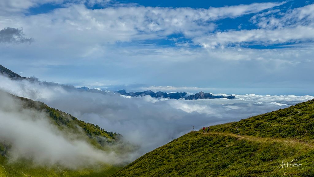 f6e8cacf-9f61-484b-a7db-4d33f74ffc40